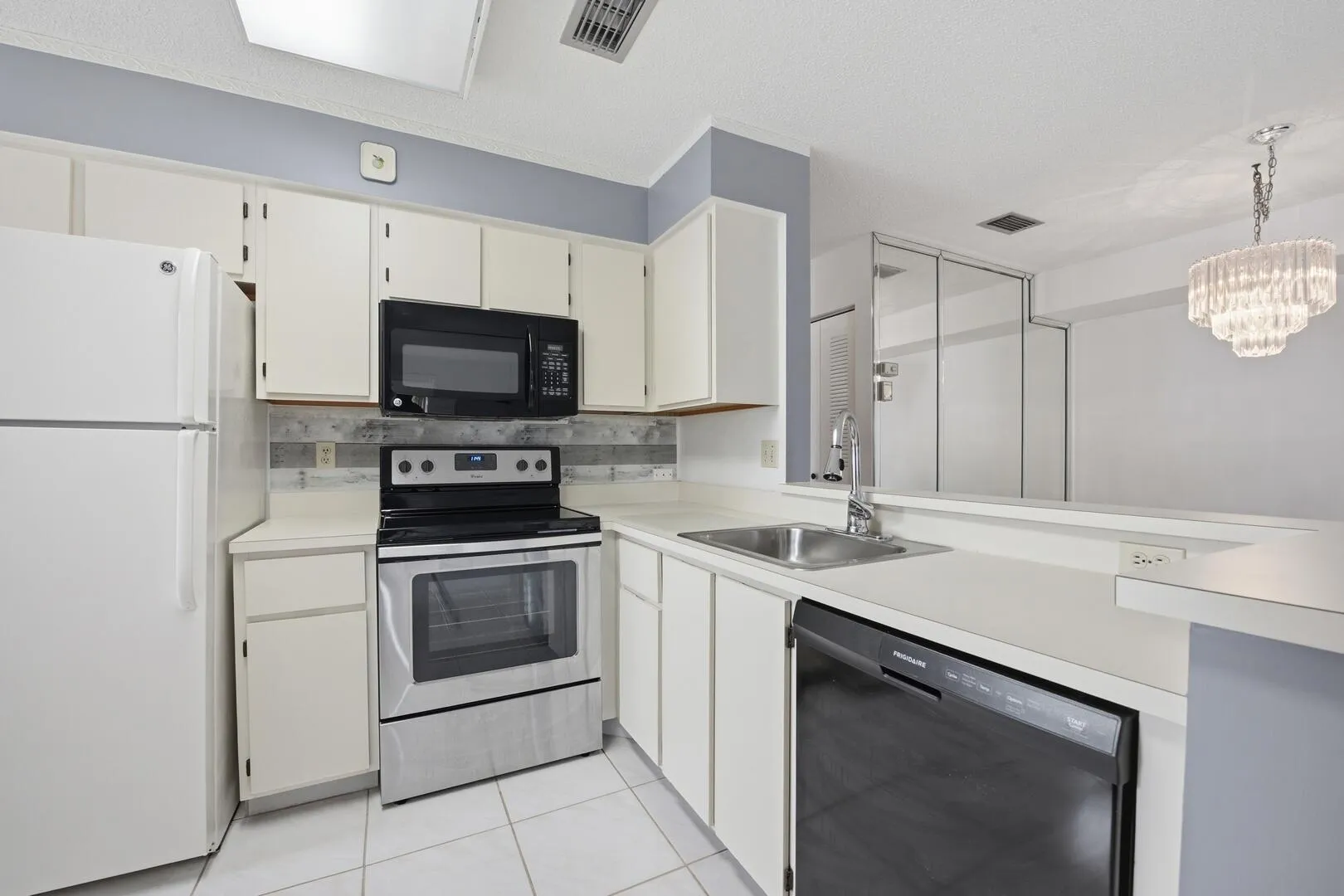 Open Kitchen