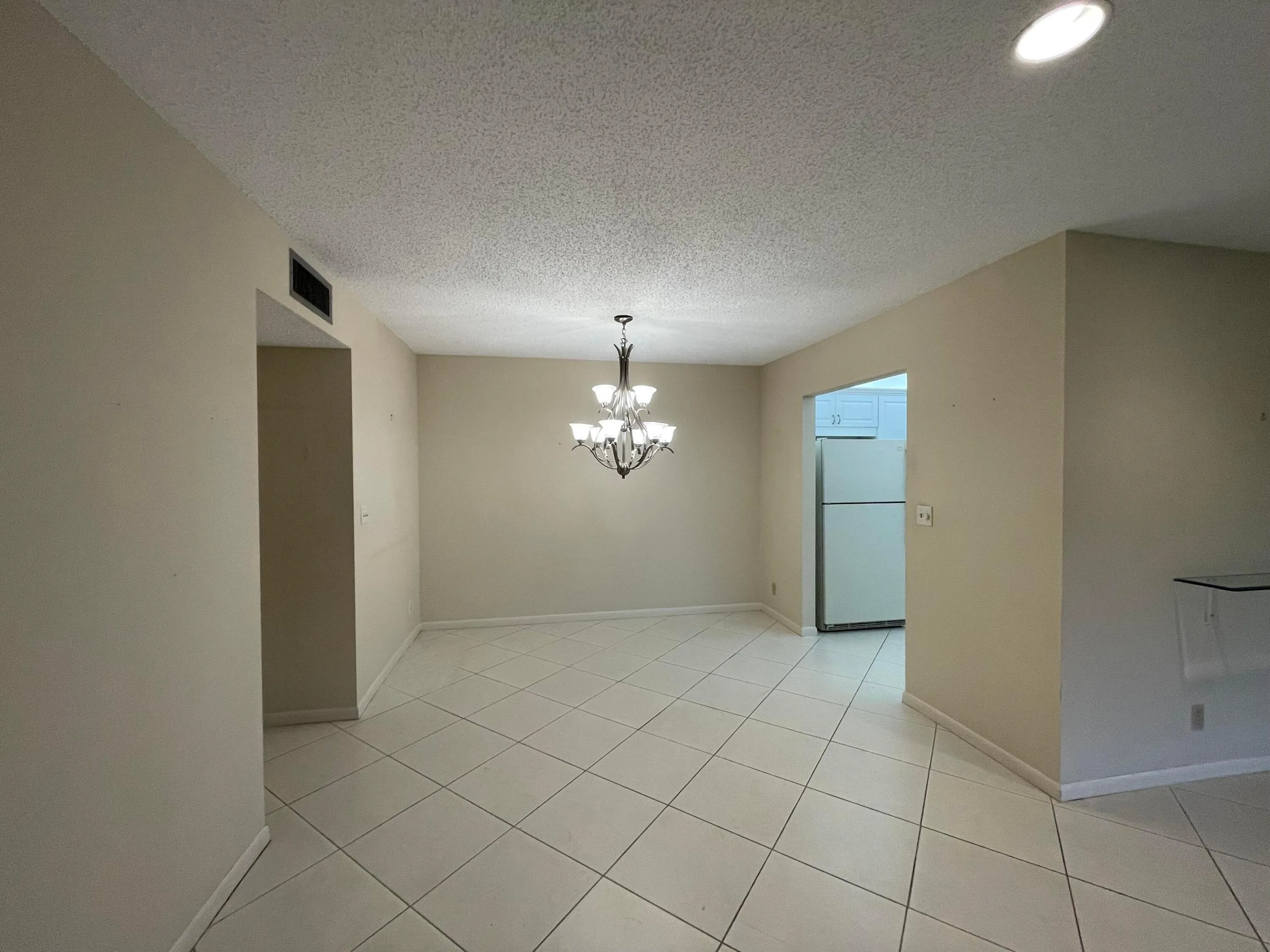 10 Dining Area