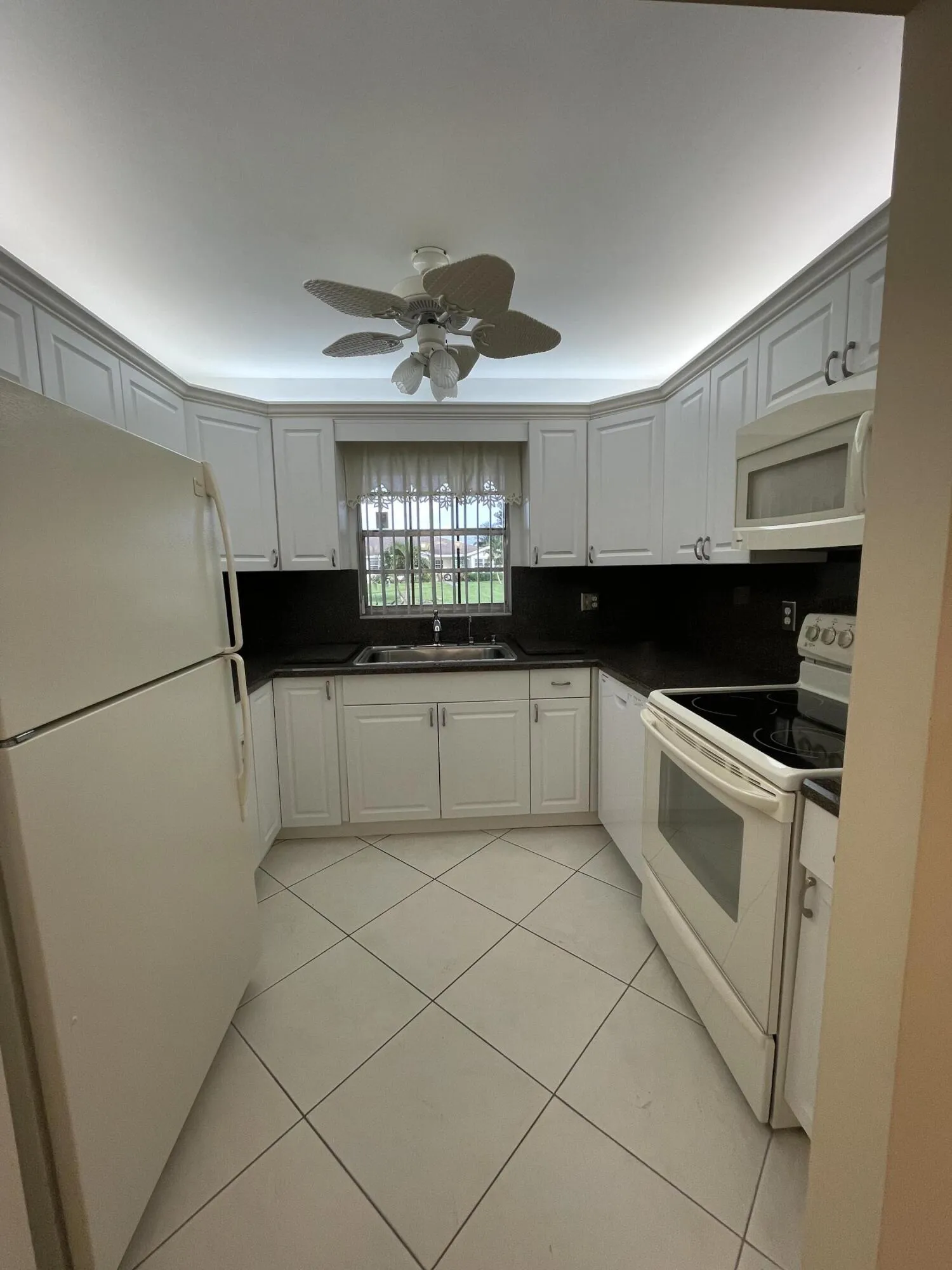 11 Kitchen