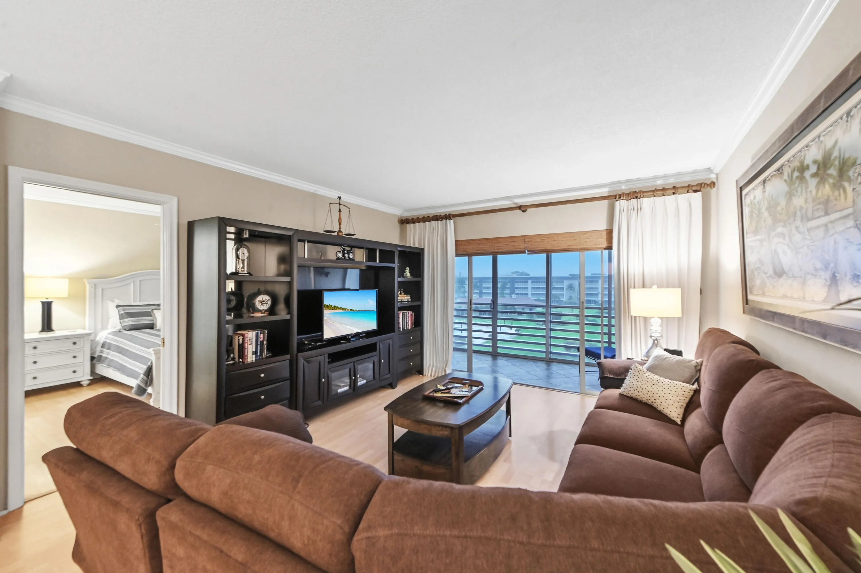 08 Living room 01