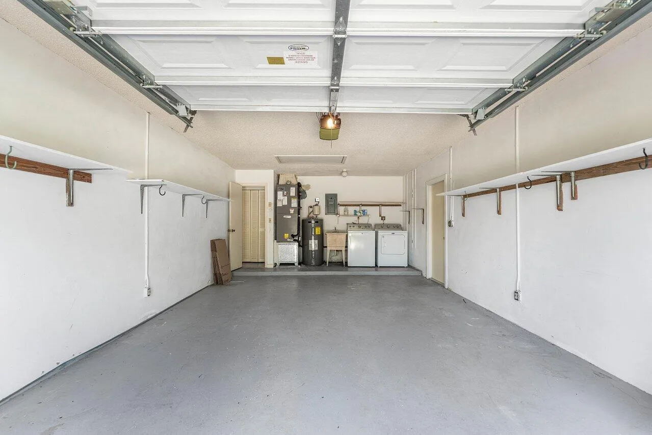 024-128SandpiperAvenue-RoyalPalmBeach-FL