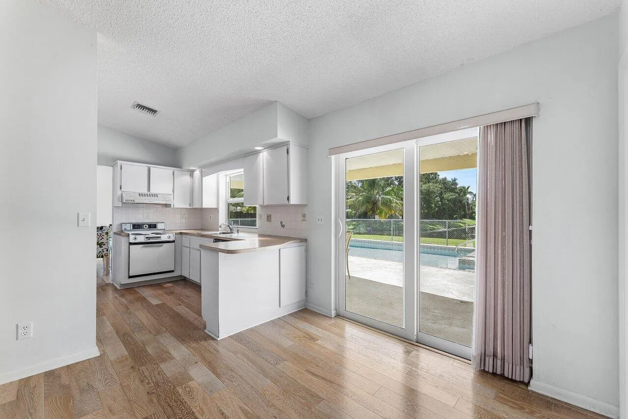 004-128SandpiperAvenue-RoyalPalmBeach-FL