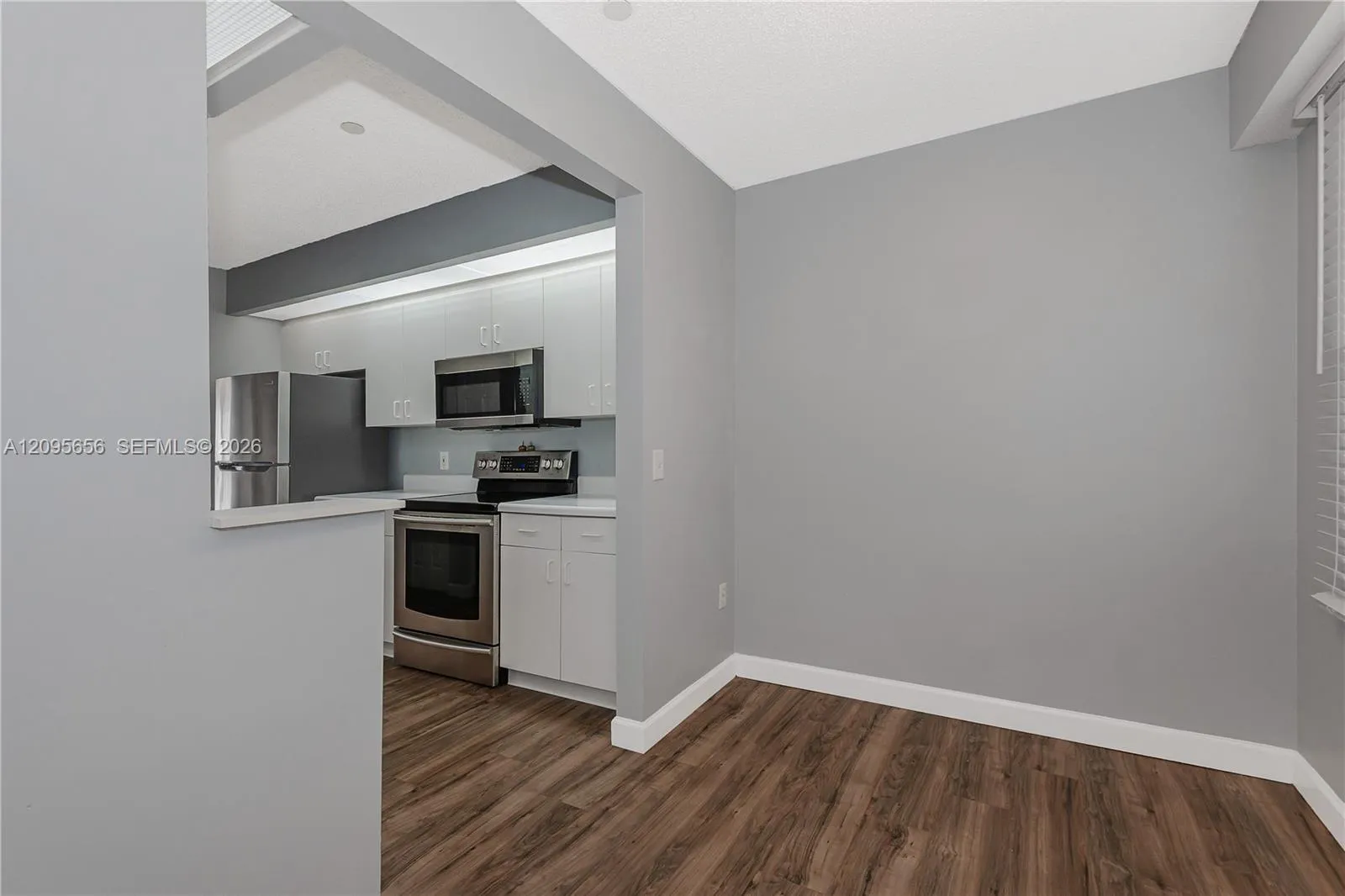 Kitchen and Nook18 x 8.6