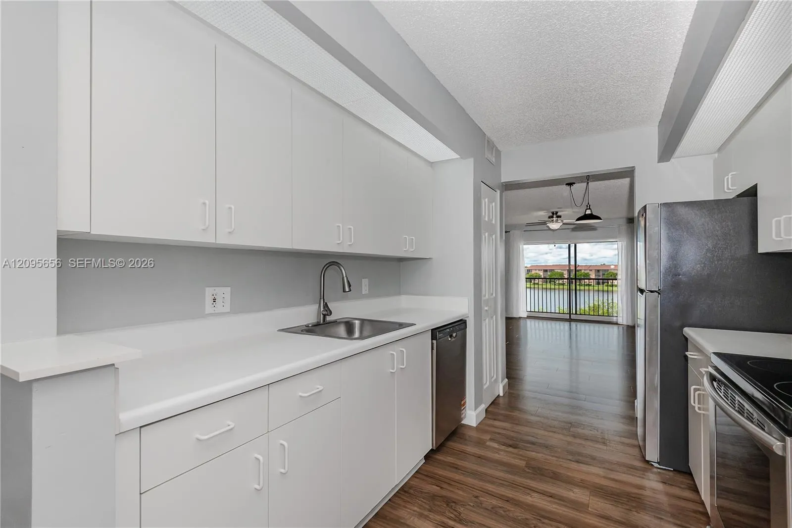 Kitchen and Nook18 x 8.6