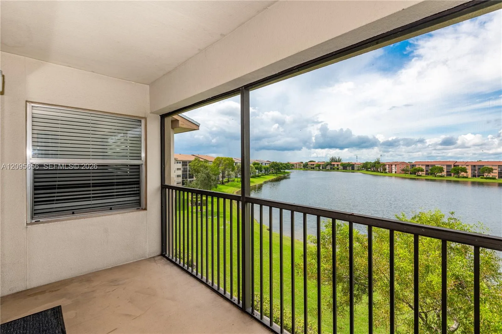 Southwest Facing6 x 12.8 Screened Balcony
