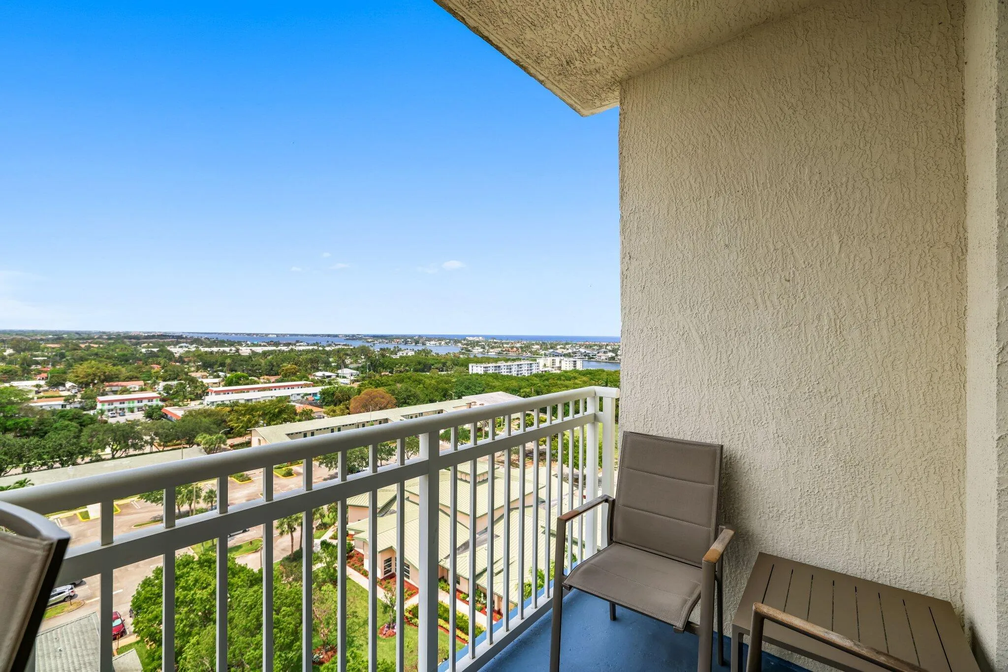 450 N Federal Hwy - 22.jpg-SMALL
