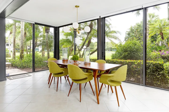 12_DiningView