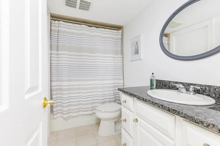 31_Bathroom3