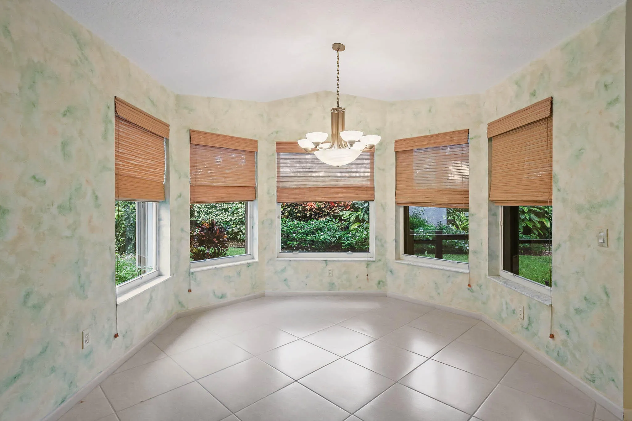 7286 Wailea Ave (15)