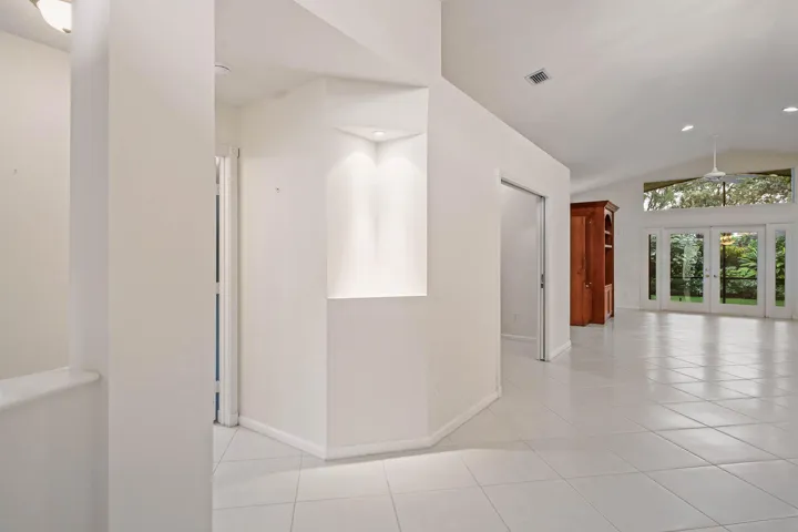 7286 Wailea Ave (3)