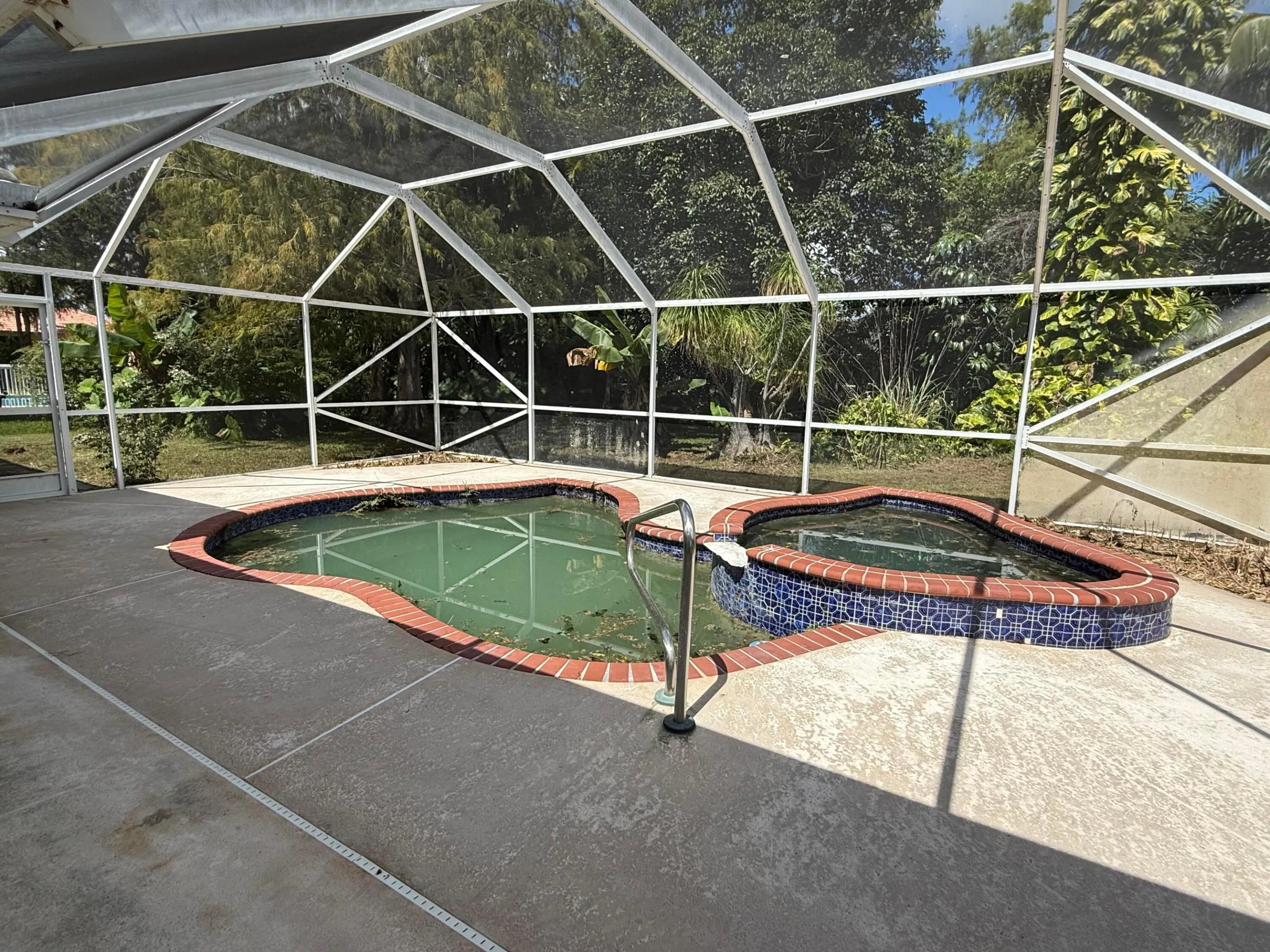 Pool/Patio