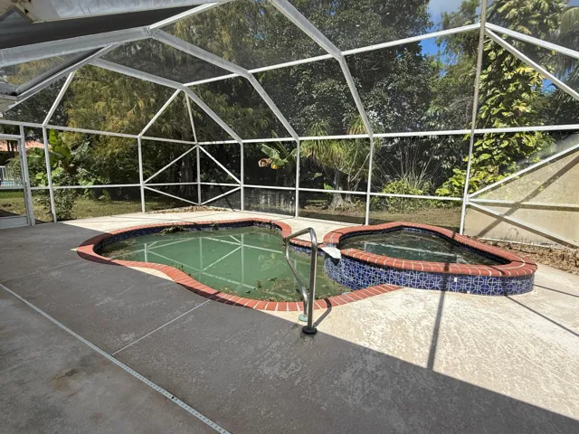 Pool/Patio