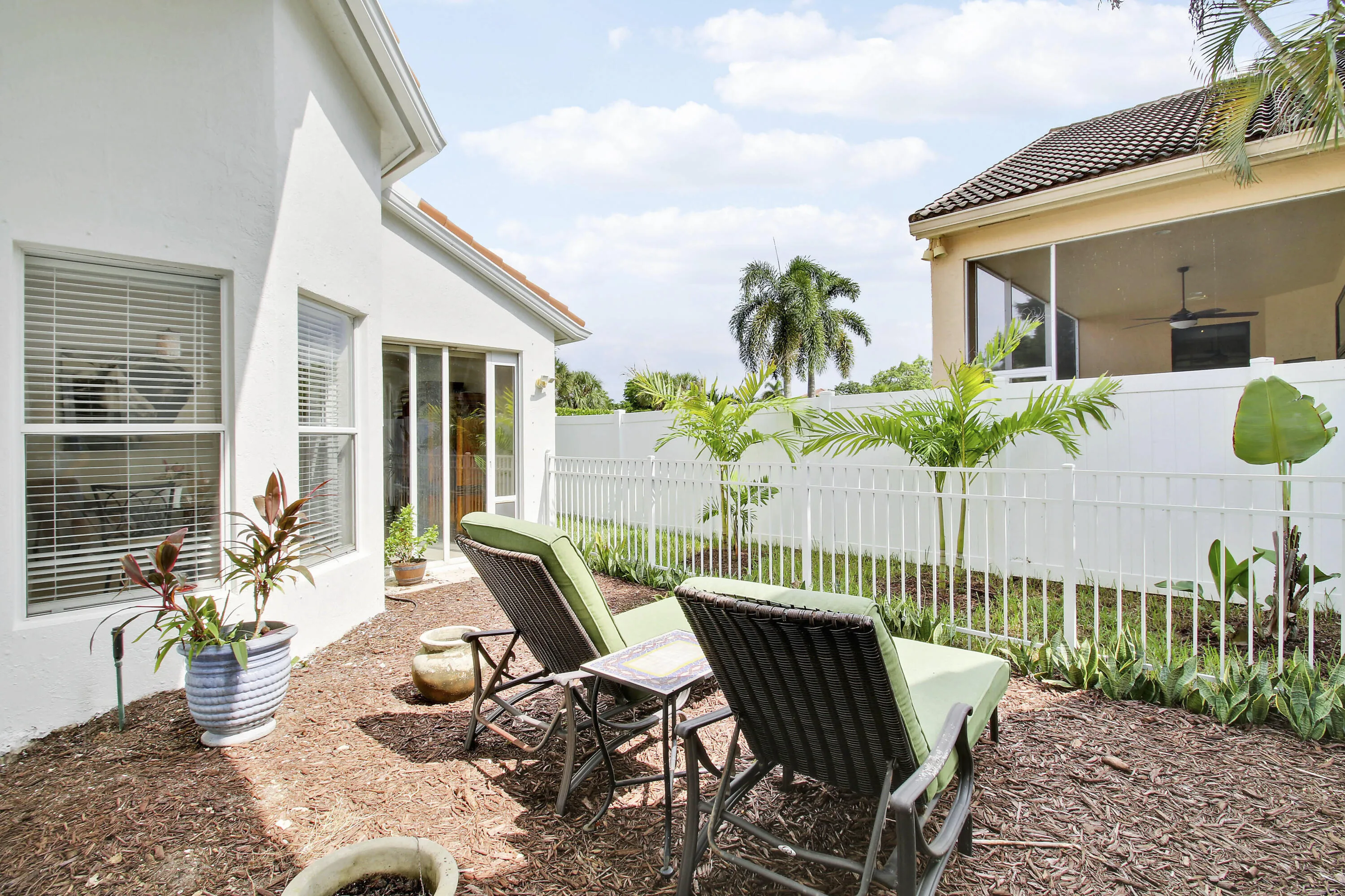 side courtyard