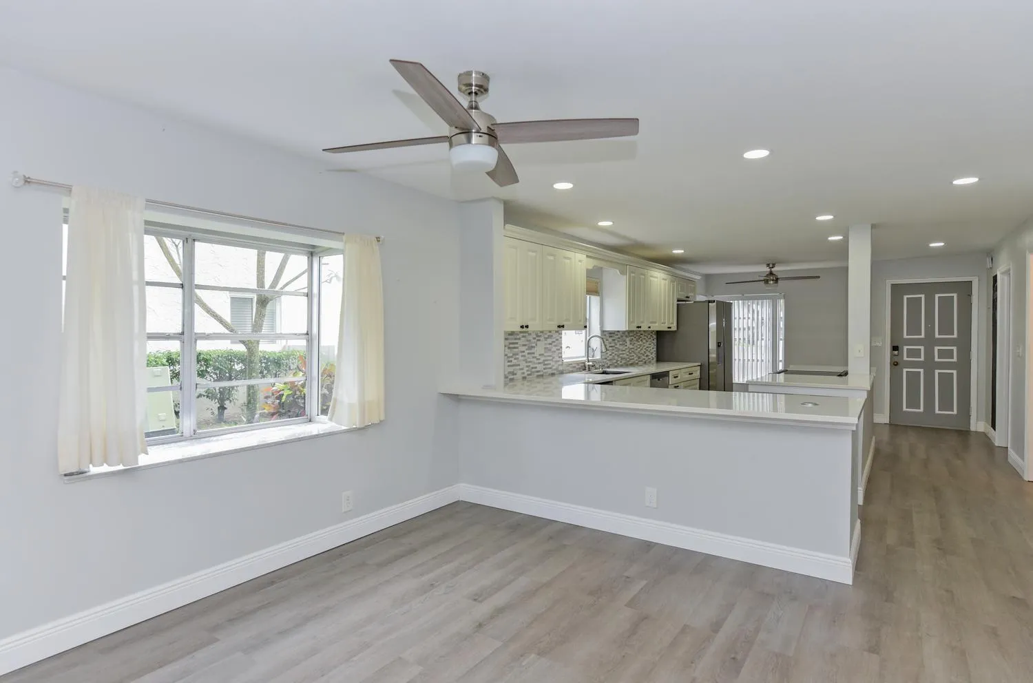 017-032-5759 Phoenix Palm Ct-1500x992