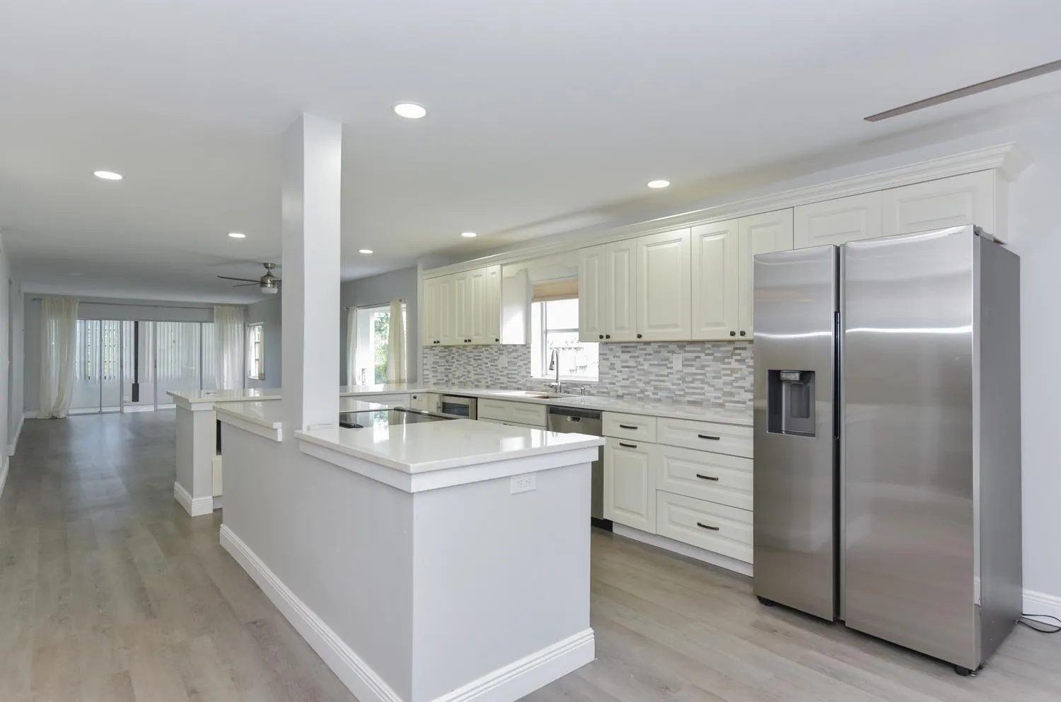 008-004-5759 Phoenix Palm Ct-1500x992