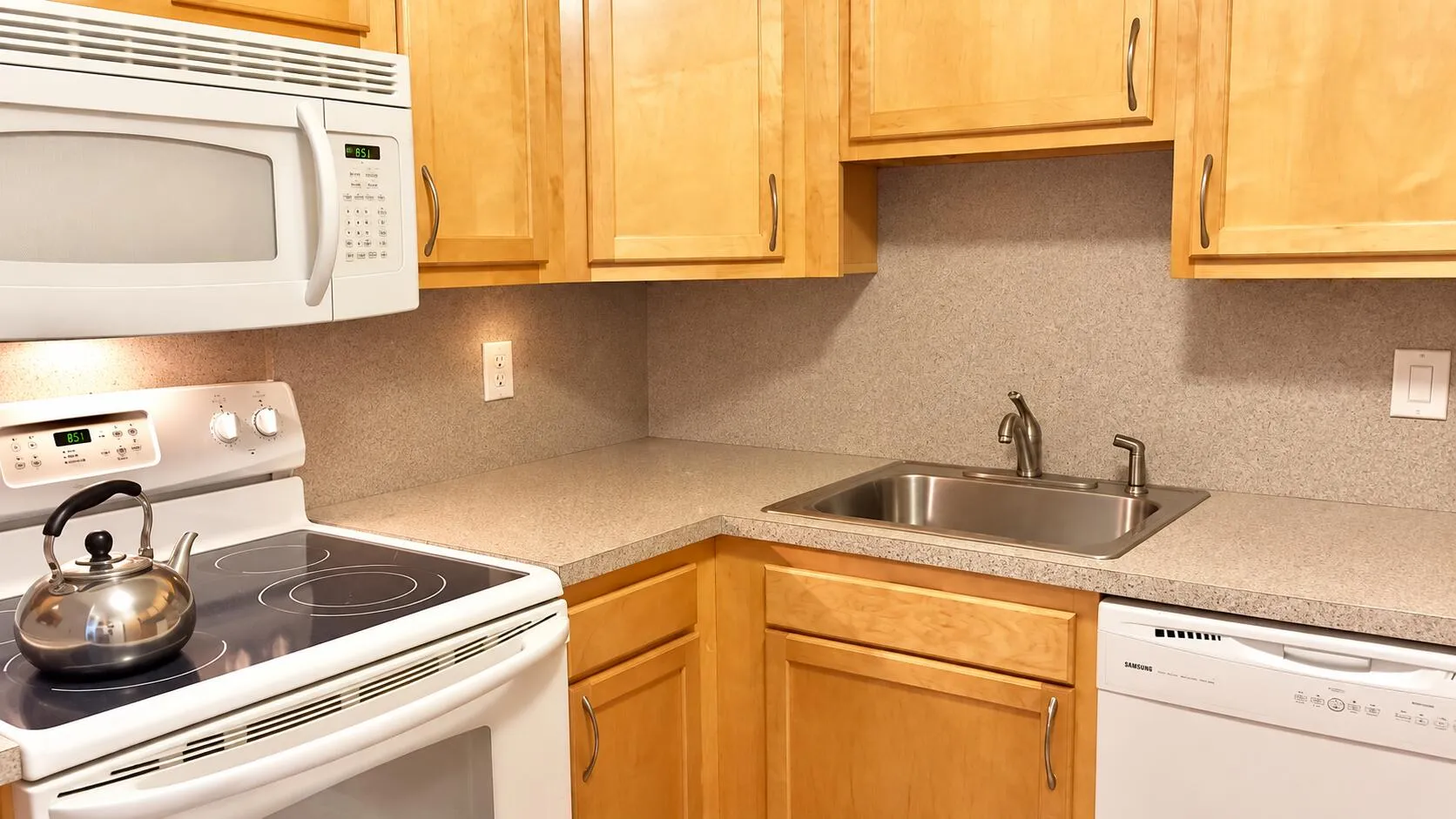 06 kitchen