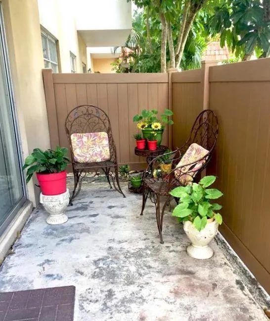 02 Patio