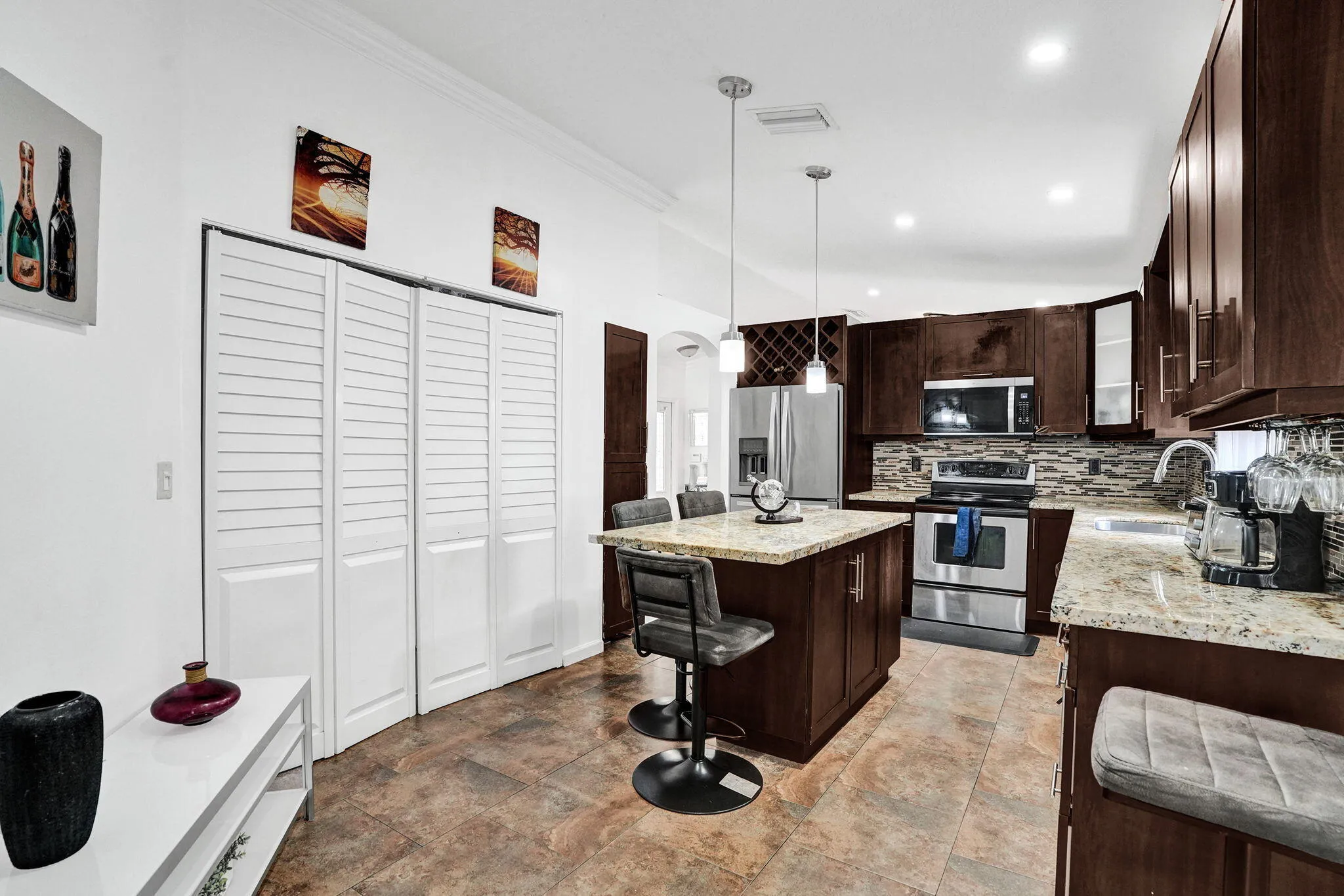Kitchen 4