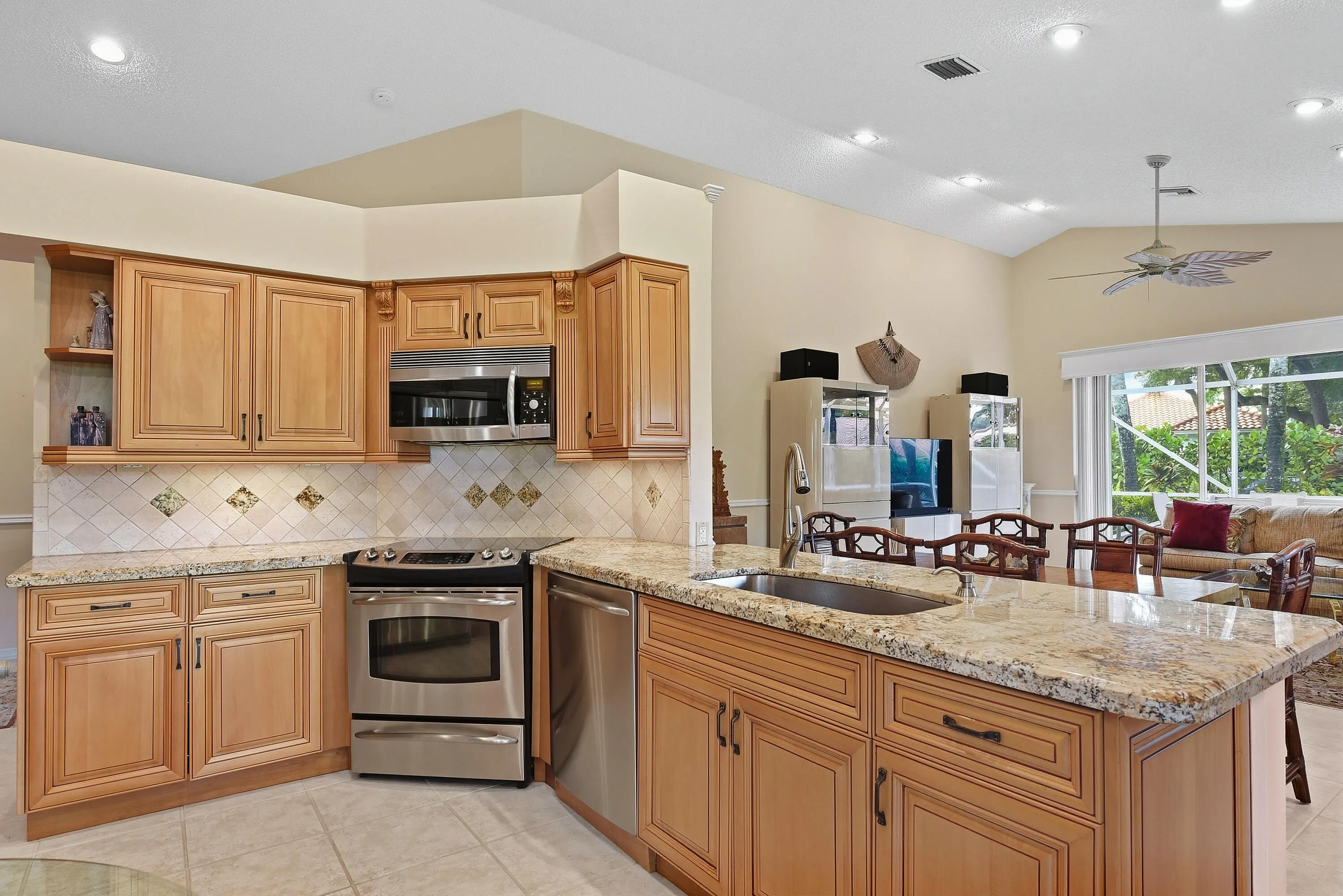 5379 Brookview Dr_Amy Doran_47