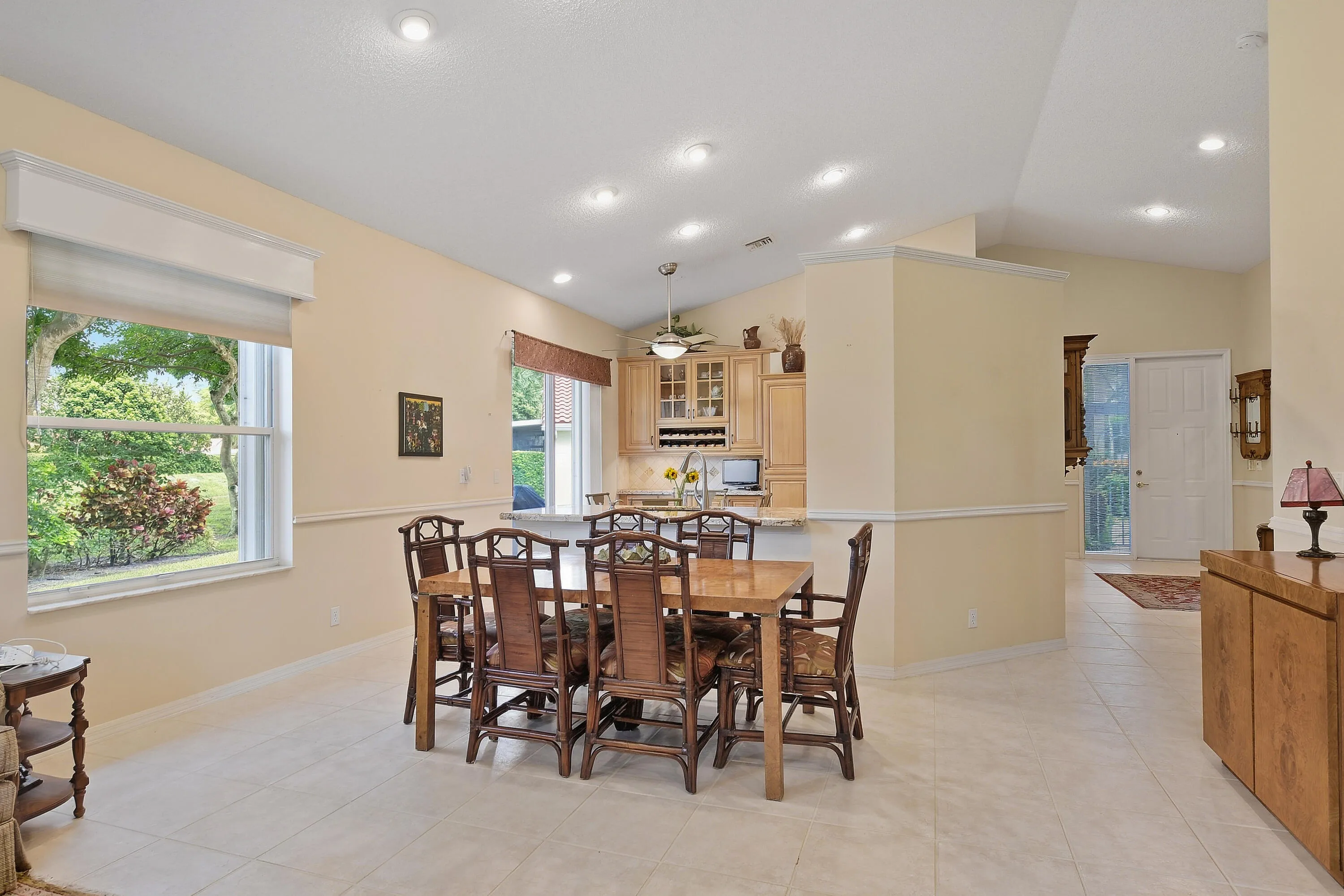 5379 Brookview Dr_Amy Doran_36