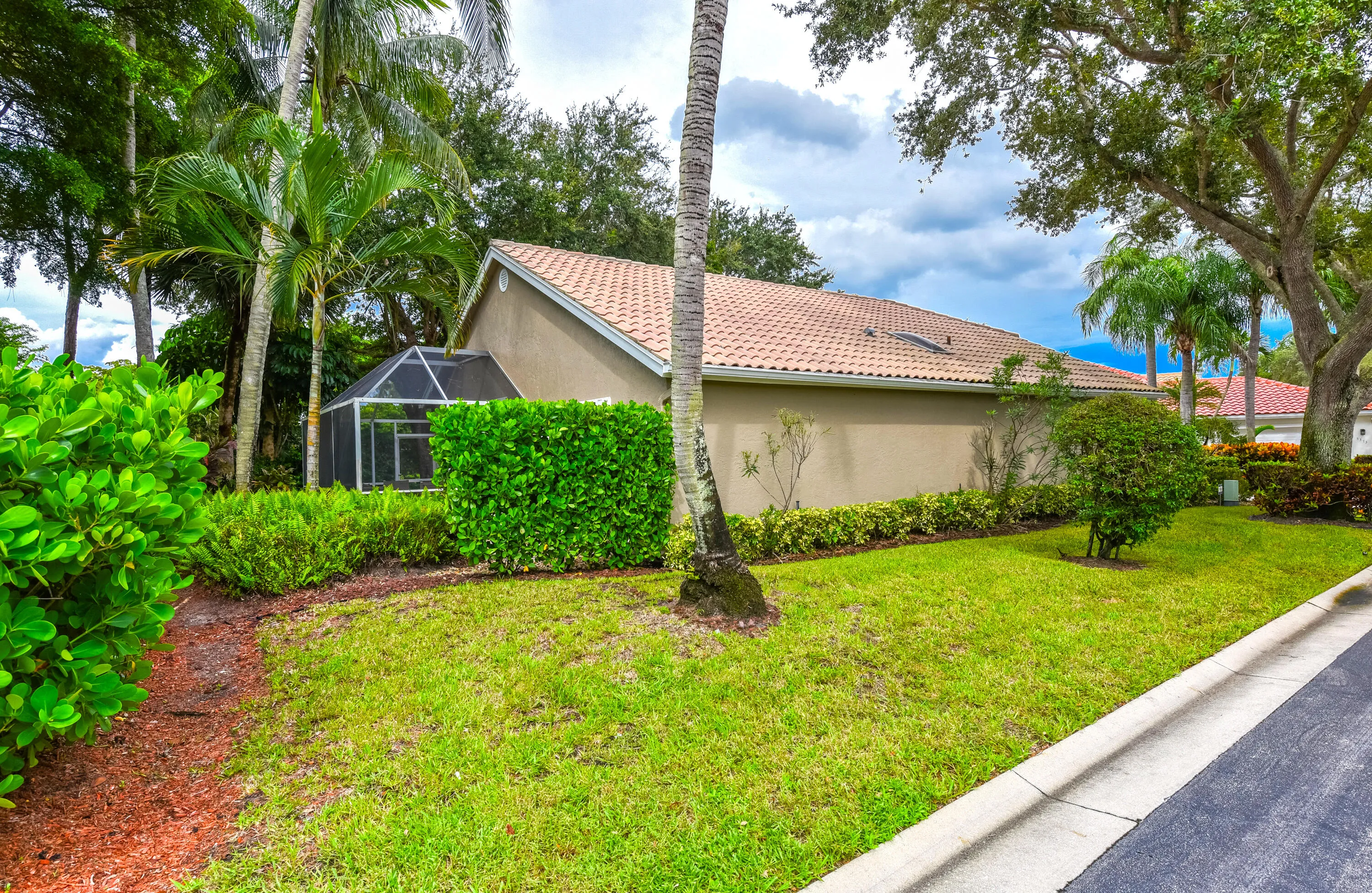 5379 Brookview Dr_Amy Doran_16