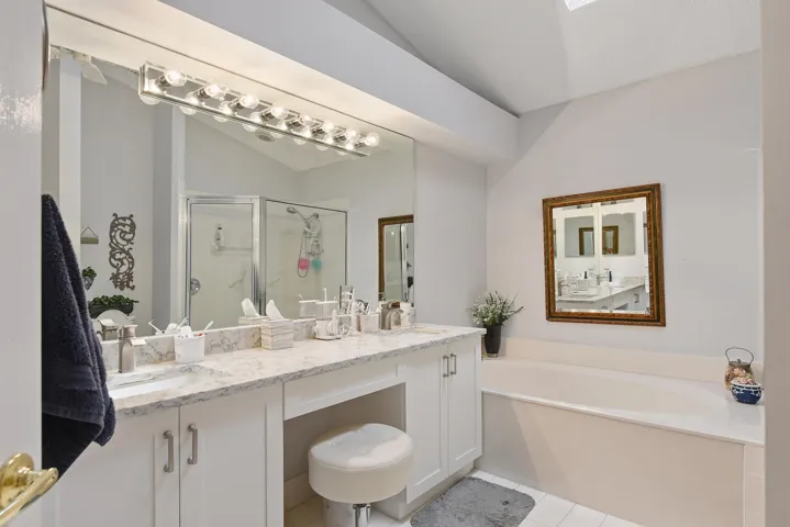 5379 Brookview Dr_Amy Doran_20