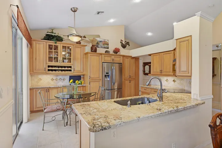 5379 Brookview Dr_Amy Doran_31