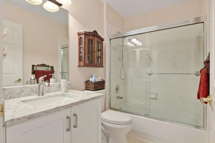 5379 Brookview Dr_Amy Doran_27