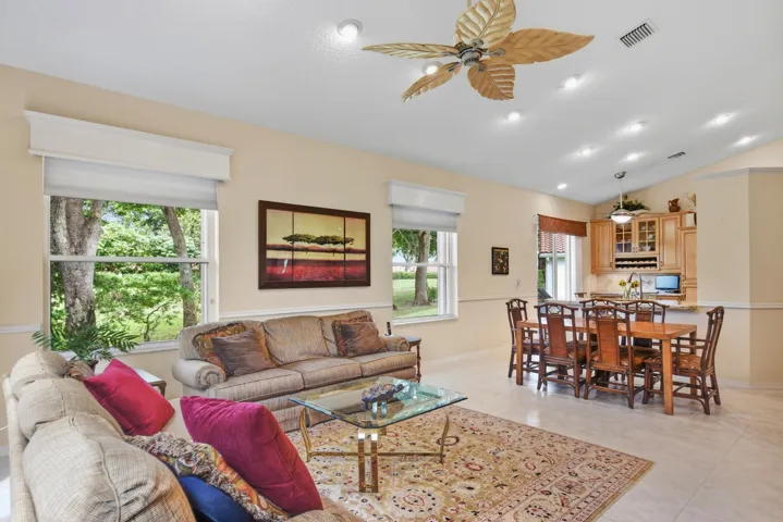 5379 Brookview Dr_Amy Doran_59