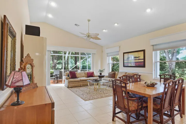 5379 Brookview Dr_Amy Doran_53