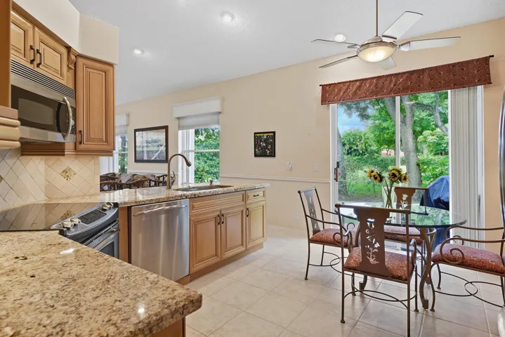 5379 Brookview Dr_Amy Doran_44