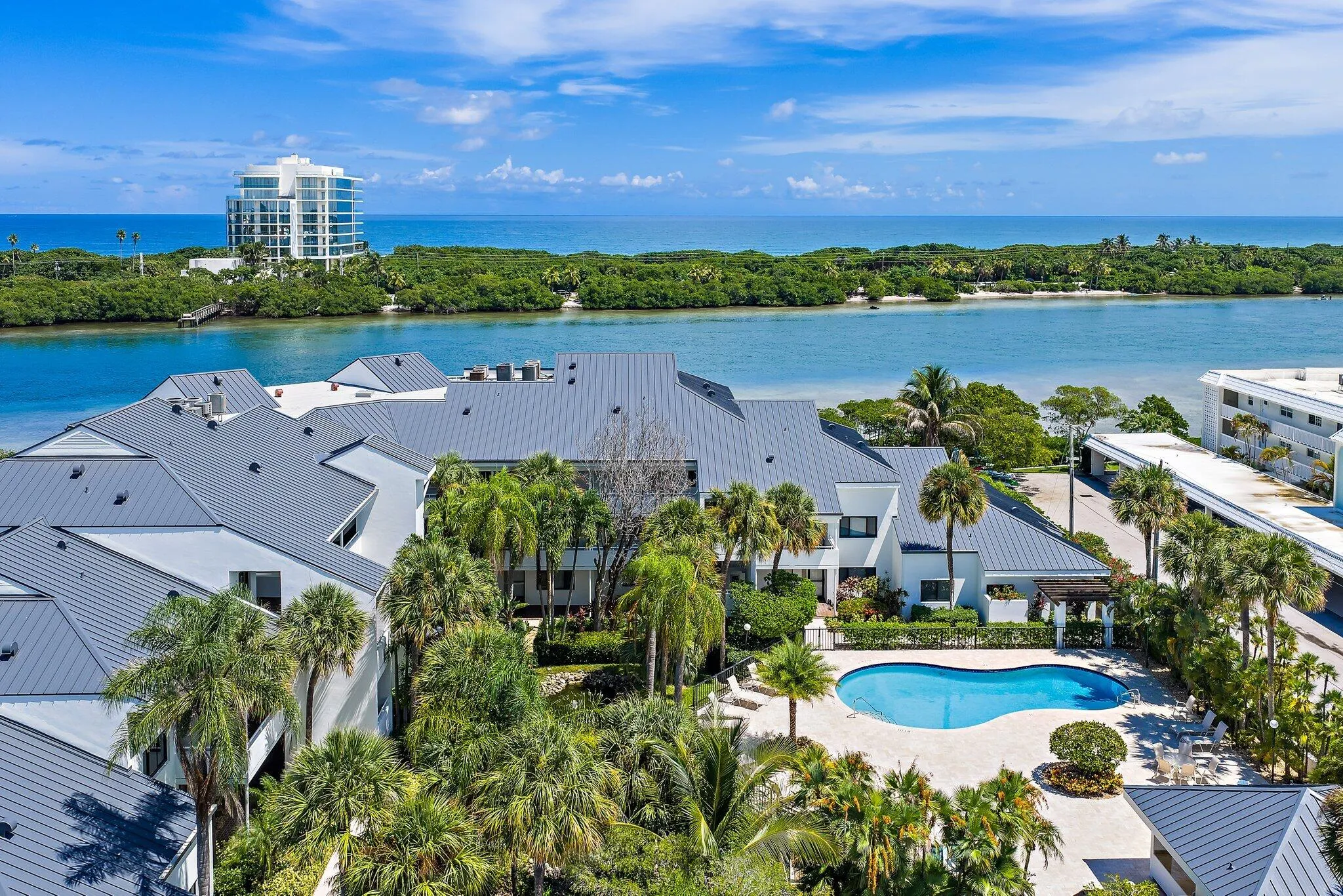 004-200WaterwayRd-Tequesta-SMALL