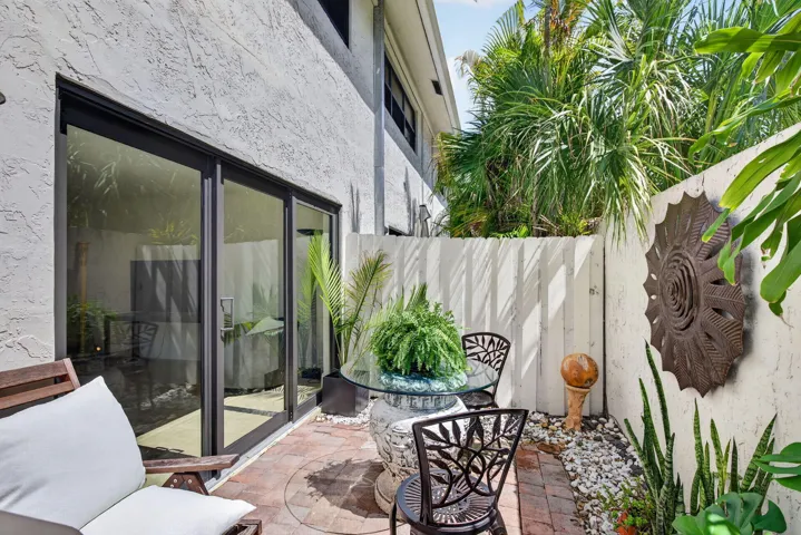 Private fenced back patio
