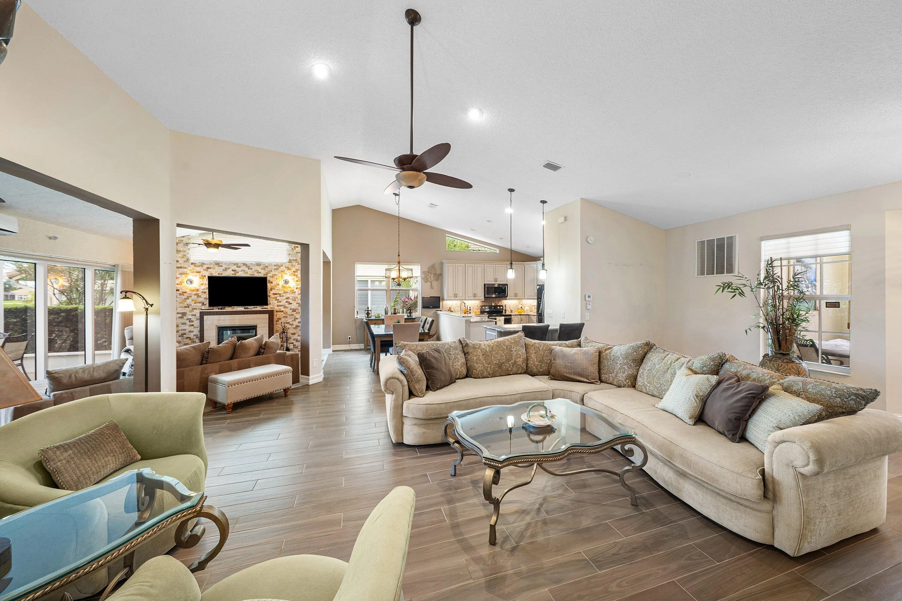 009-7208AshfordLane-BoyntonBeach-FL-3347