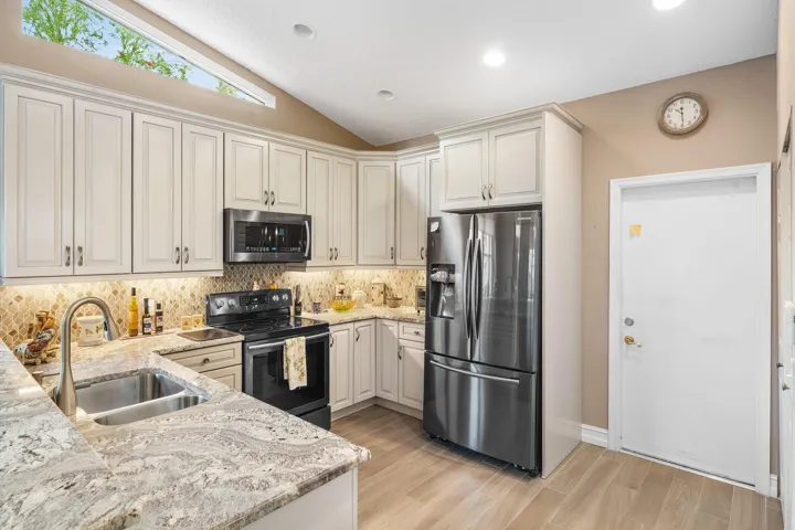 014-7208AshfordLane-BoyntonBeach-FL-3347