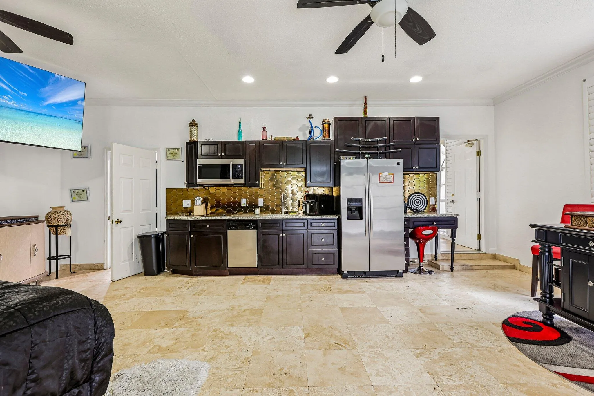 89-web-or-mls-NW 84th Ave-S2409-009