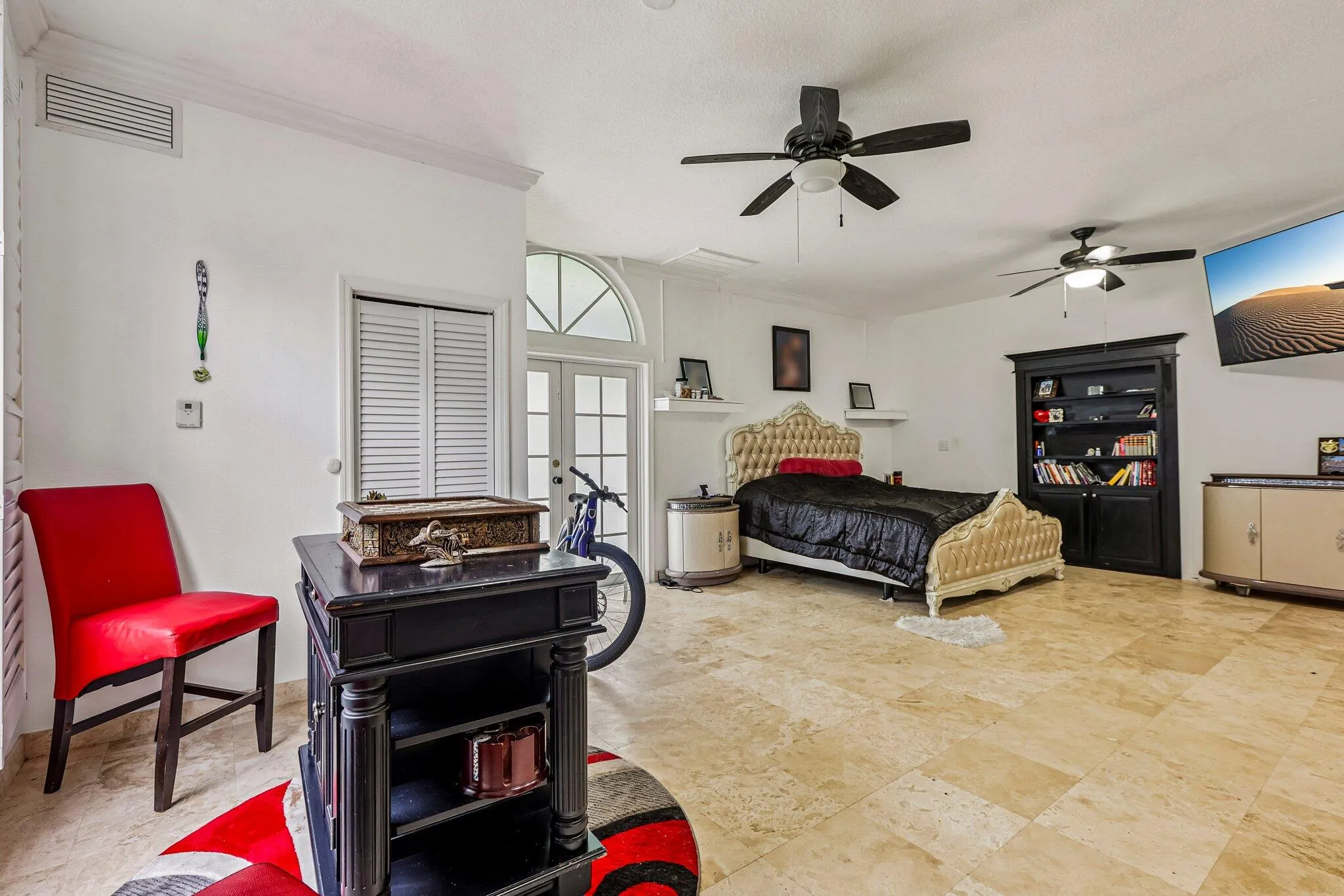 87-web-or-mls-NW 84th Ave-S2409-007