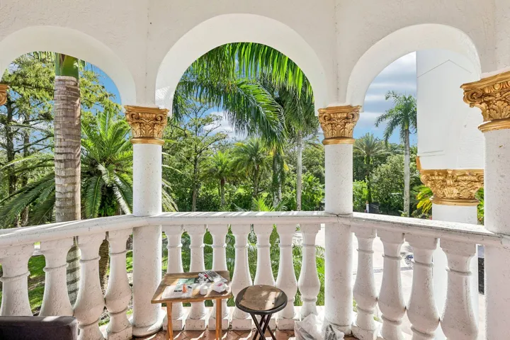 44-web-or-mls-NW 84th Ave-S1609-044