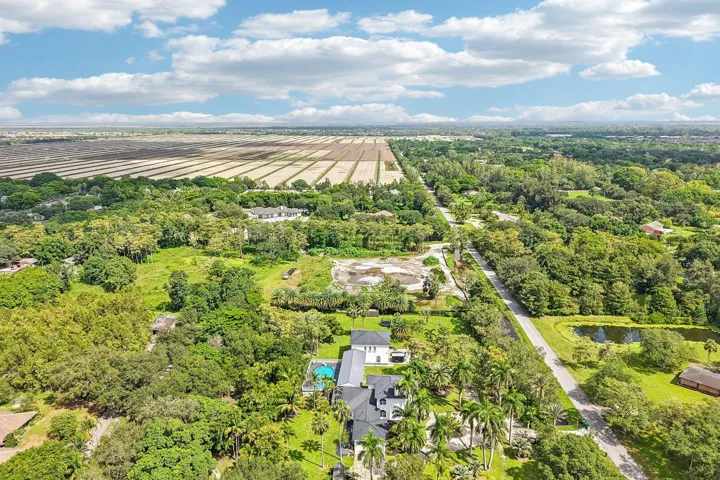 70-web-or-mls-NW 84th Ave-S1609-070