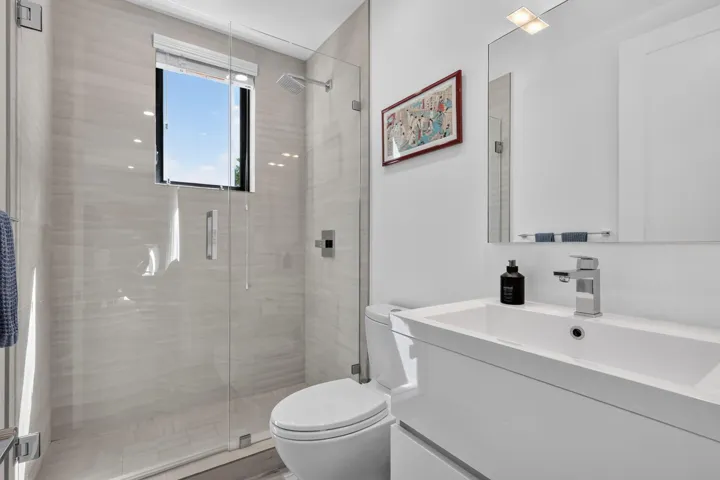 Full Bath 1st Floor
