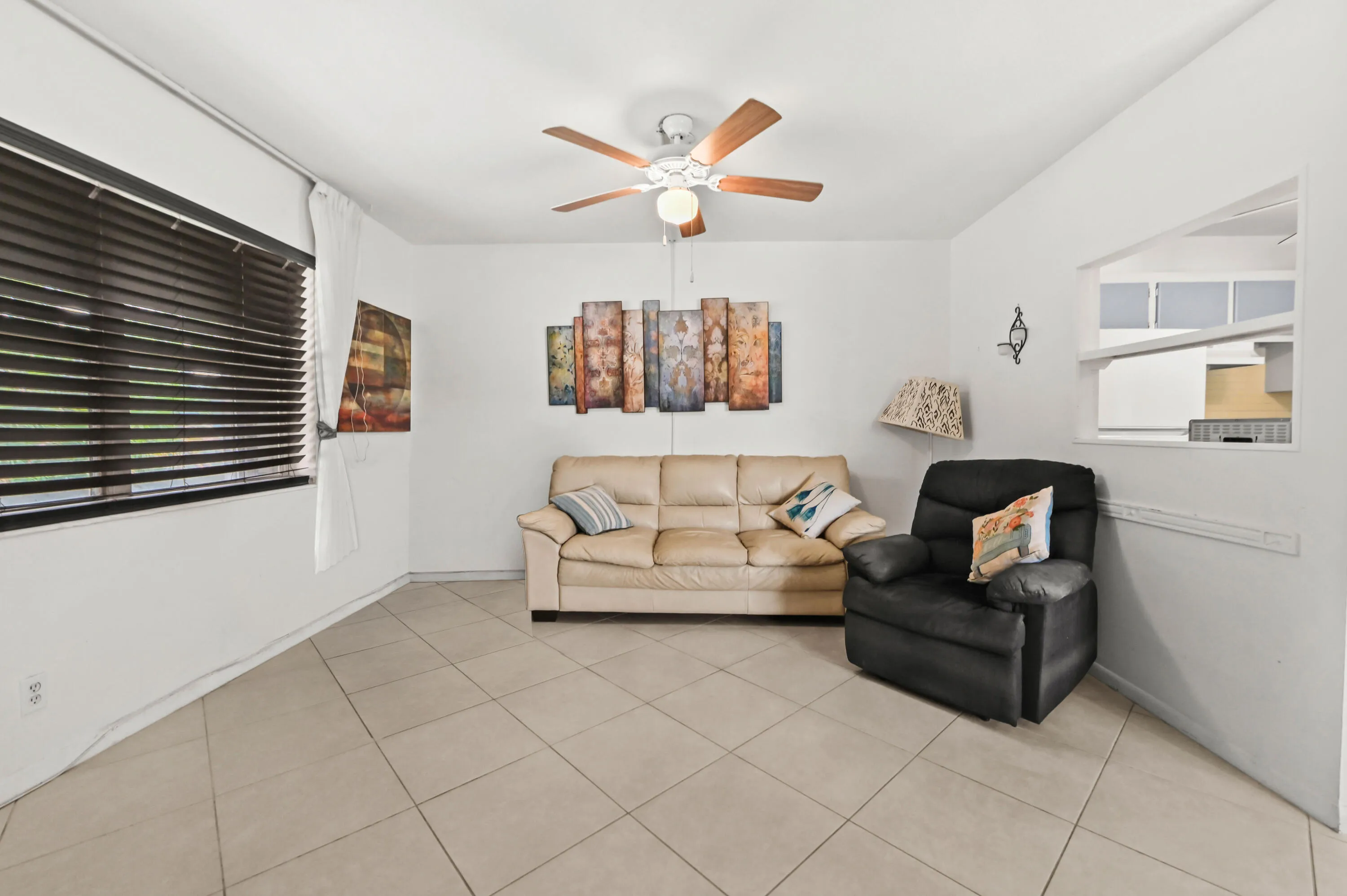 06 Living room 03