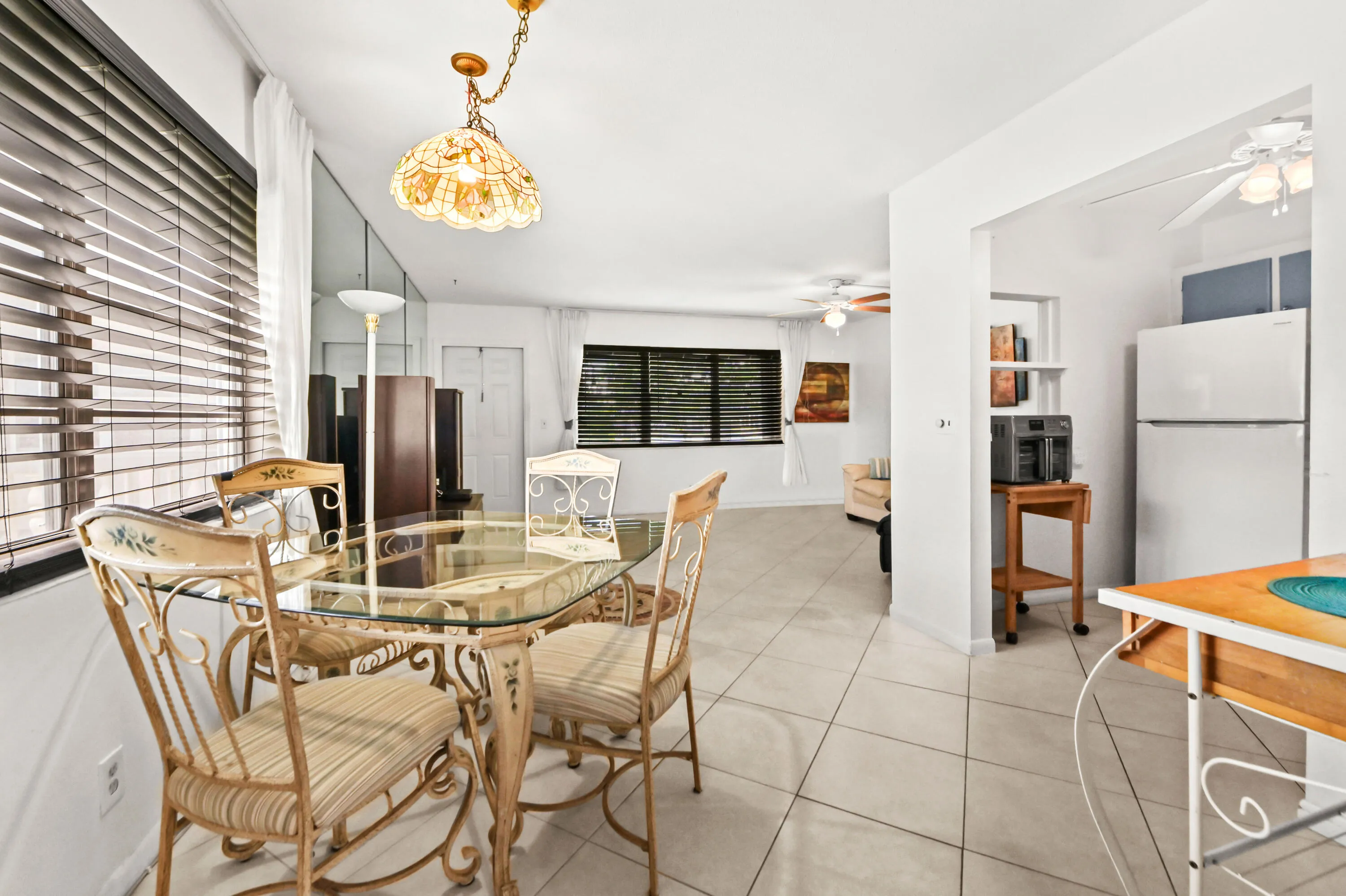 10 Dining area 02