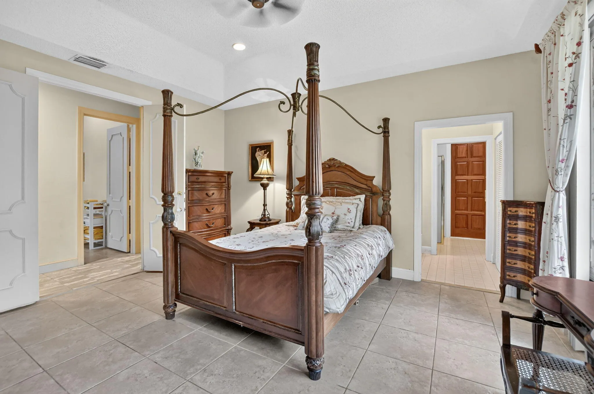 Guest Bedroom 1
