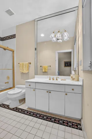 Guest Bathroom 2