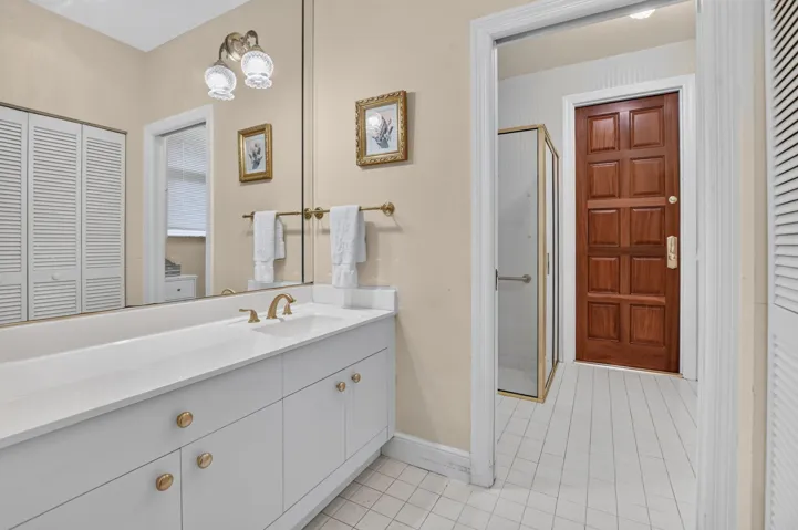 Guest Bathroom 1