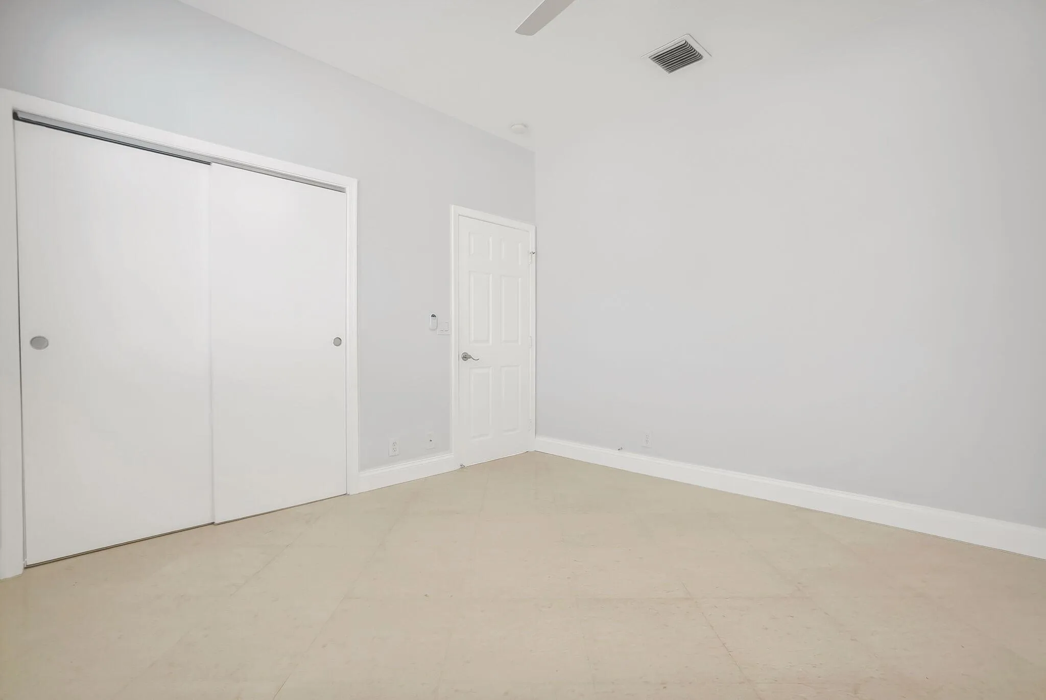 16 Cabana Bedroom Interior
