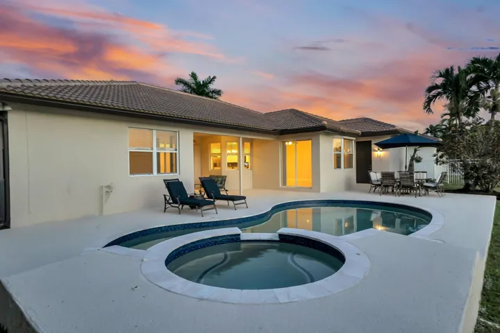 10a Pool Deck House View