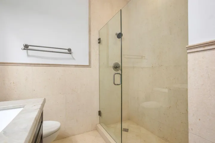 42 Guest Bathroom Shower