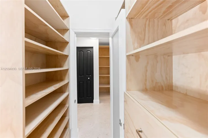 Dual closet in the primary suite