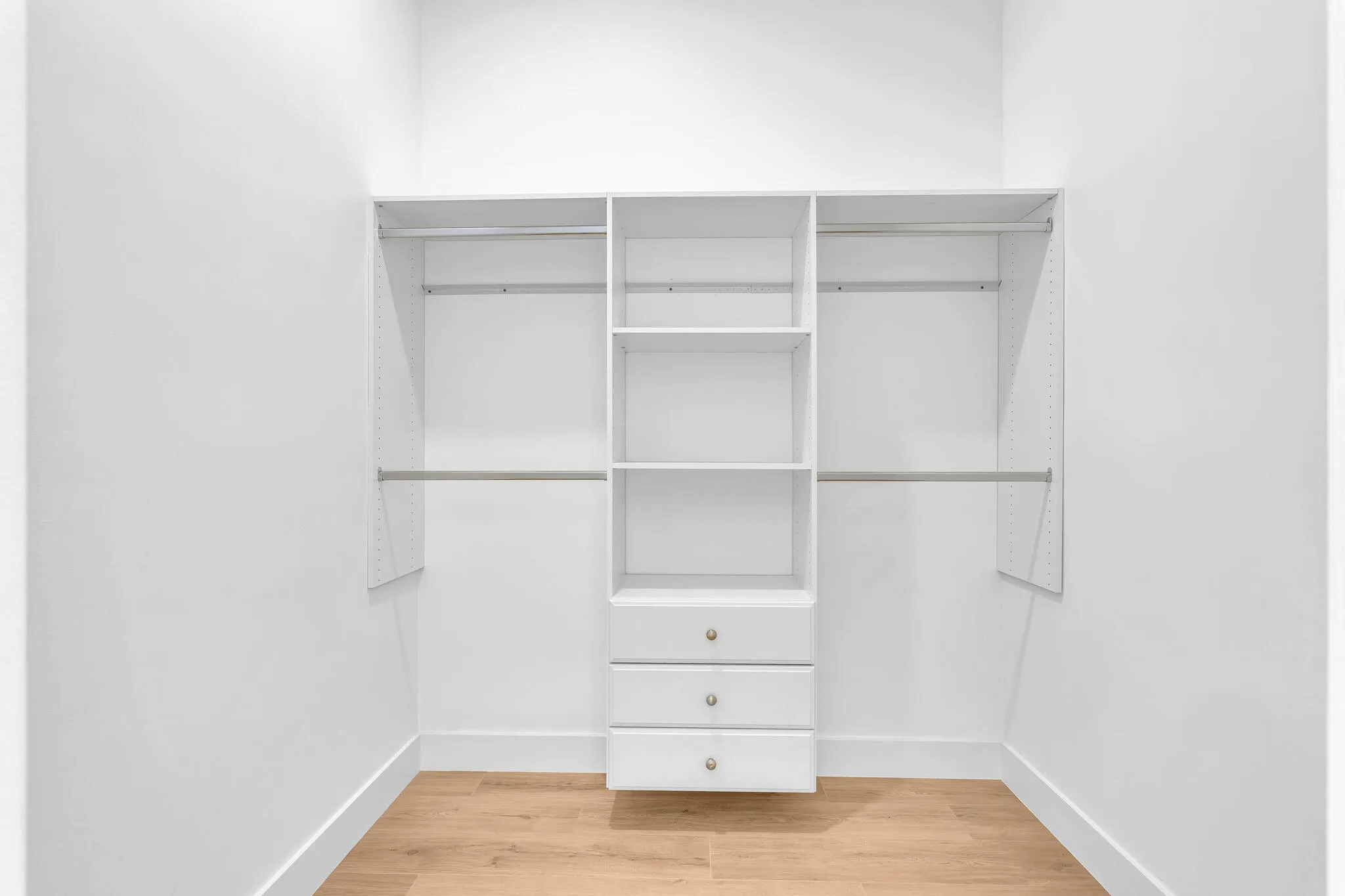 Primary Walk in Closet